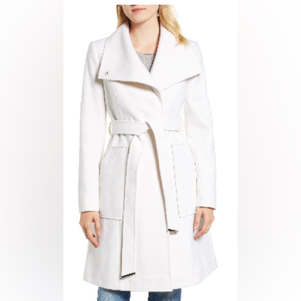 Halogen ®
Belted Wool Blend Coat - Size Extra Small